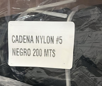 Cadena Nylon #5 Negro – Rollo 200 mts con 600 Jaladores